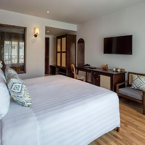 Deluxe Zimmer mit Kingsize-Bett